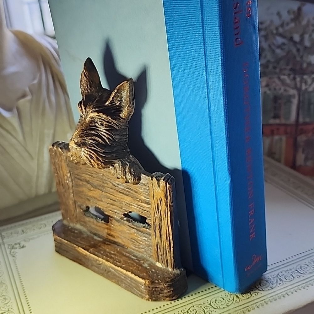 Vintage Scottie Scottish Terrier Dog Bookend
